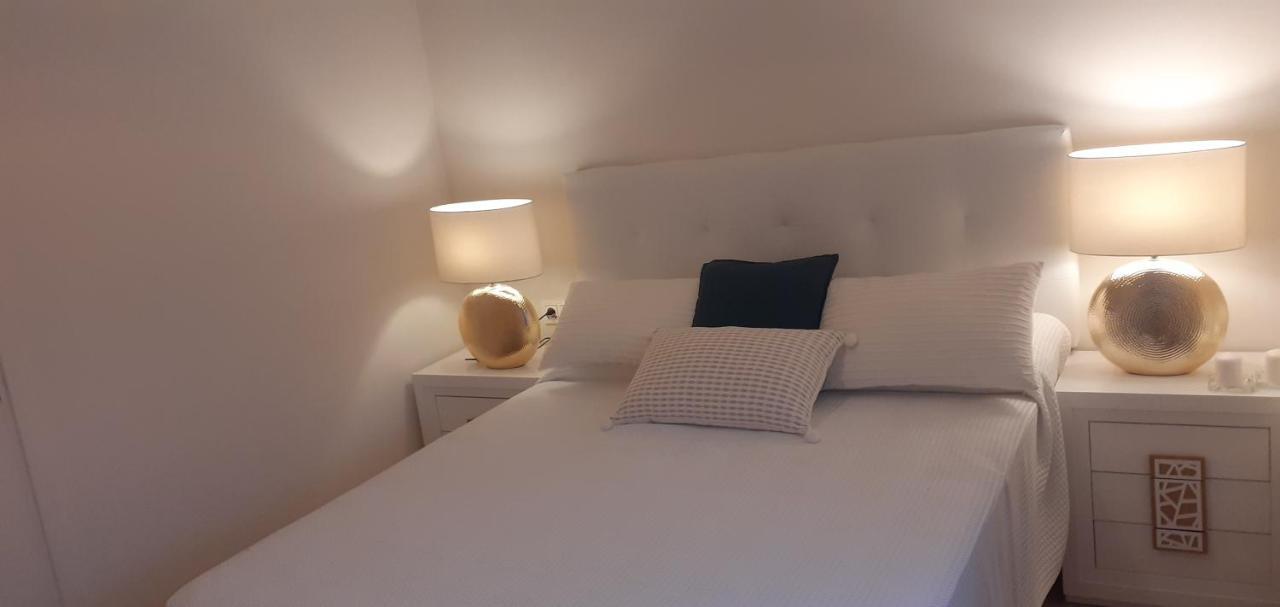 Apartamento- Atico En Mijas Costa , Con Piscina. Sitio de Calahonda المظهر الخارجي الصورة
