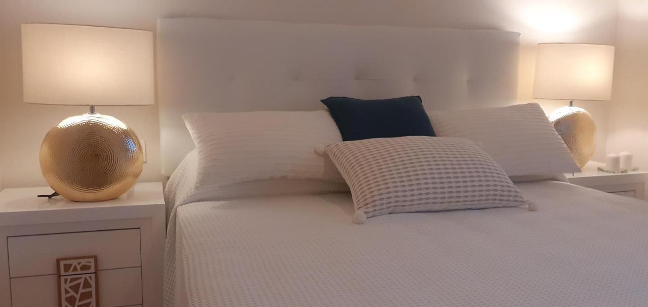 Apartamento- Atico En Mijas Costa , Con Piscina. Sitio de Calahonda المظهر الخارجي الصورة